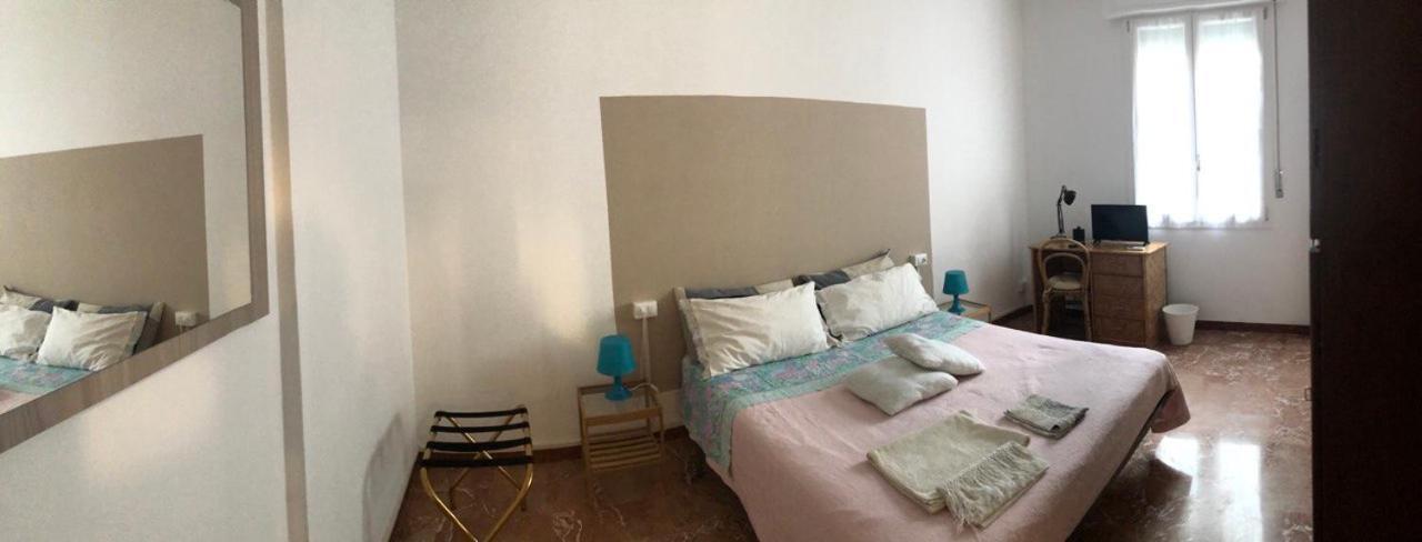 A Due Passi Dal Lumiere Bed and Breakfast Bologna Buitenkant foto