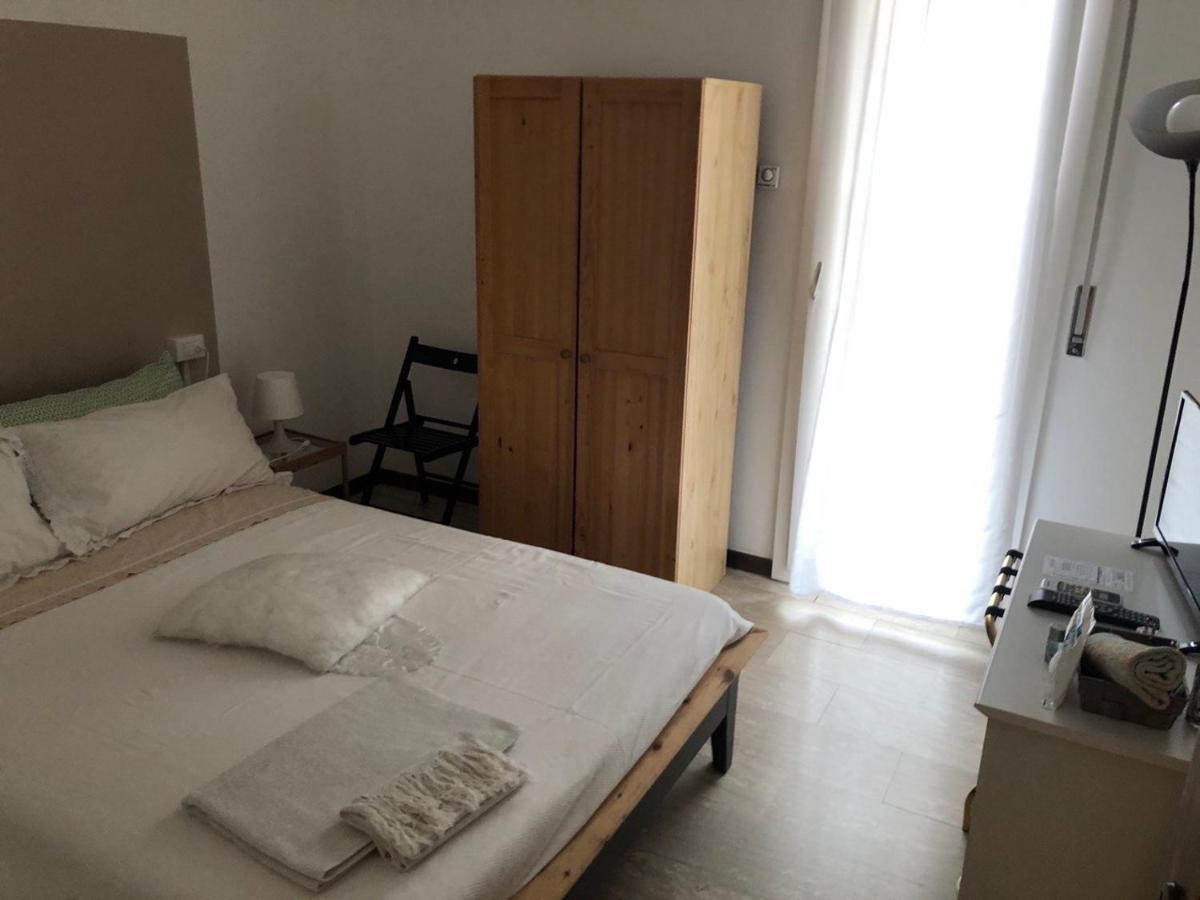 A Due Passi Dal Lumiere Bed and Breakfast Bologna Buitenkant foto