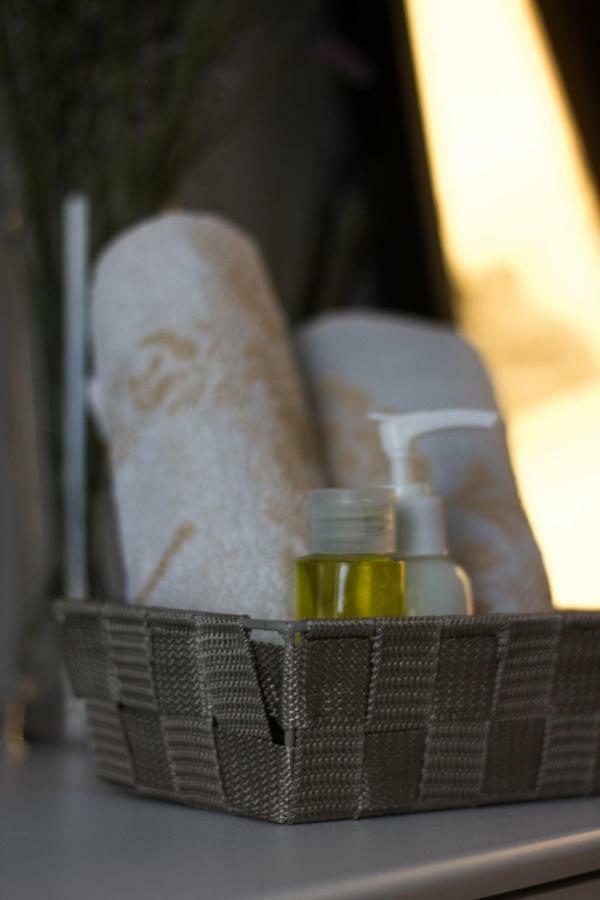A Due Passi Dal Lumiere Bed and Breakfast Bologna Buitenkant foto