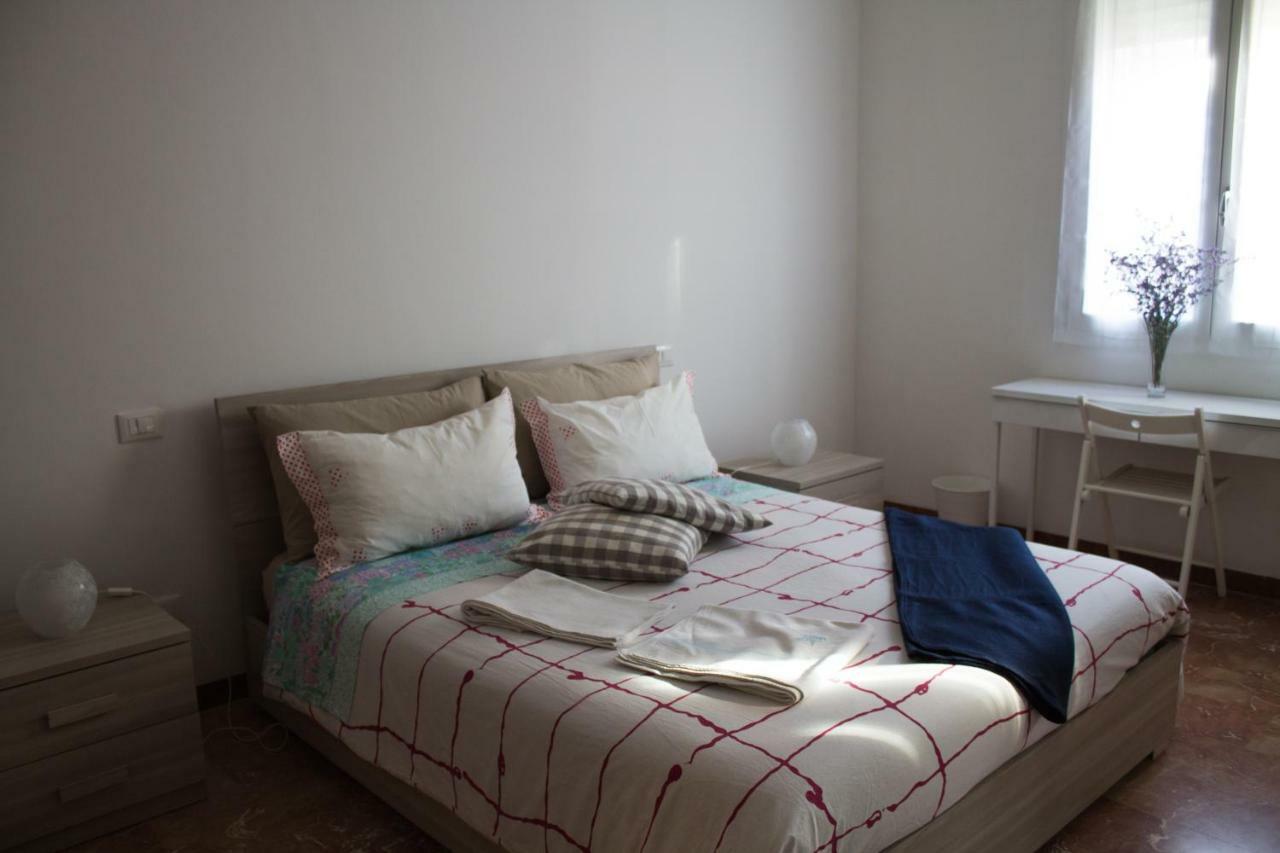 A Due Passi Dal Lumiere Bed and Breakfast Bologna Buitenkant foto